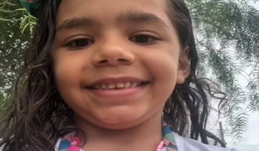 Menina de oito anos morre no hospital após ser picada por escorpião