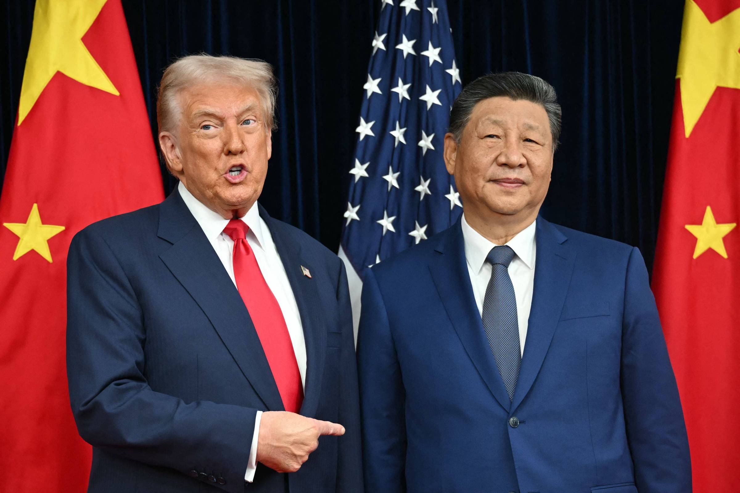 Trump e Xi Jinping se reúnem na Coreia do Sul em busca de aliviar tensões comerciais