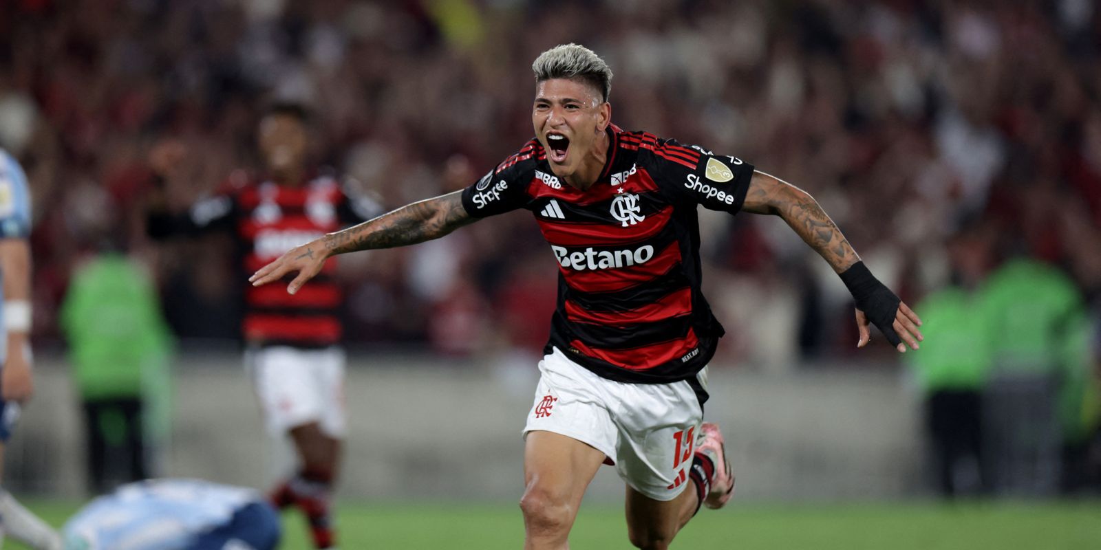 Carrascal garante vitória do Flamengo sobre o Racing na Libertadores