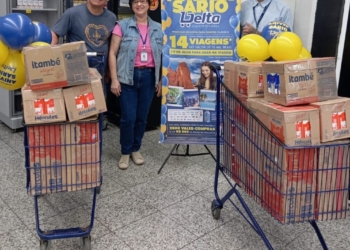 Doações de leite foram feitas por clientes dos supermercados Delta durante a campanha de aniver...