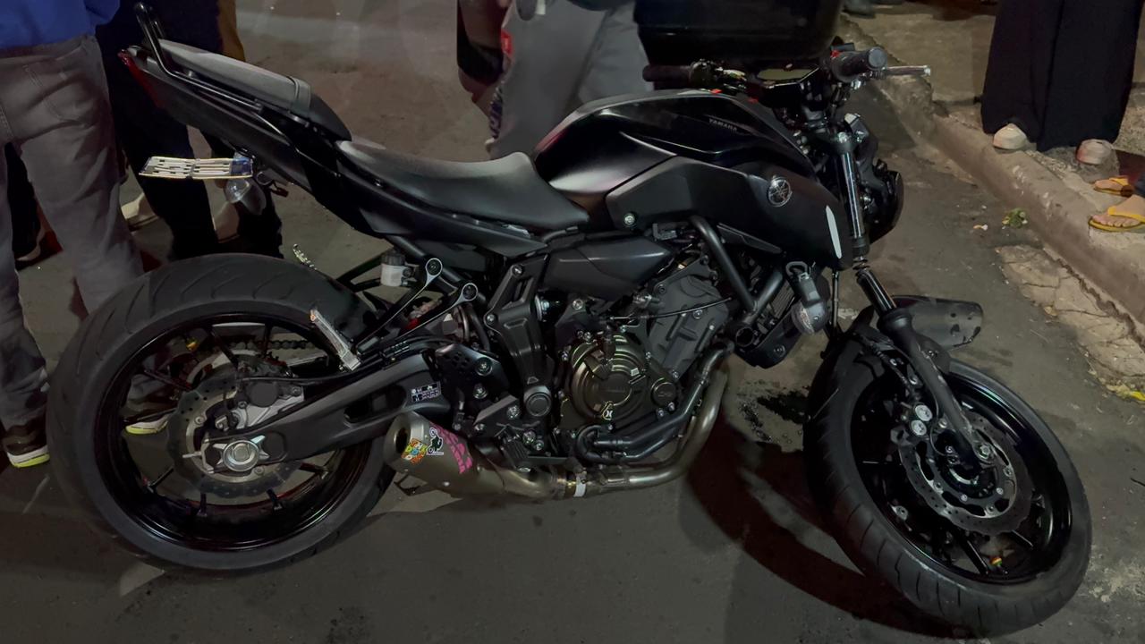 Motociclista de 20 anos fica desacordado após acidente em Piracicaba