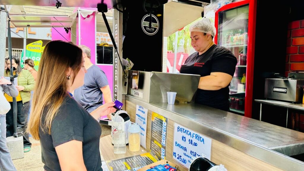 Prefeitura de Piracicaba realiza Sabores na Rua com food trucks e música ao vivo nesta sexta (31)