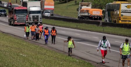 Ciclista morre atropelado e policial militar é assassinado a tiros durante romaria rumo a Aparecida