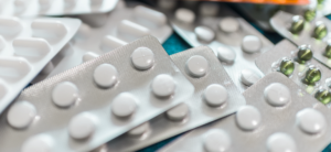 Remédio para emagrecer rápido sem registro se espalha por redes sociais e gera onda de hospitalizações de jovens na Rússia