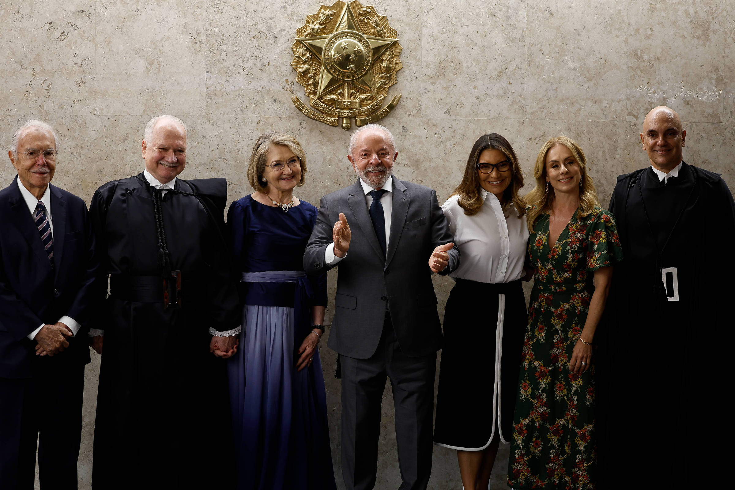 A politização do STF: como indicações presidenciais redefinem a justiça