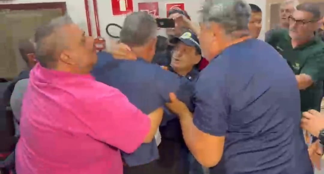 Votação sobre mudanças na cobrança do IPTU e do ITBI termina em confusão em Piracicaba; sessão foi adiada