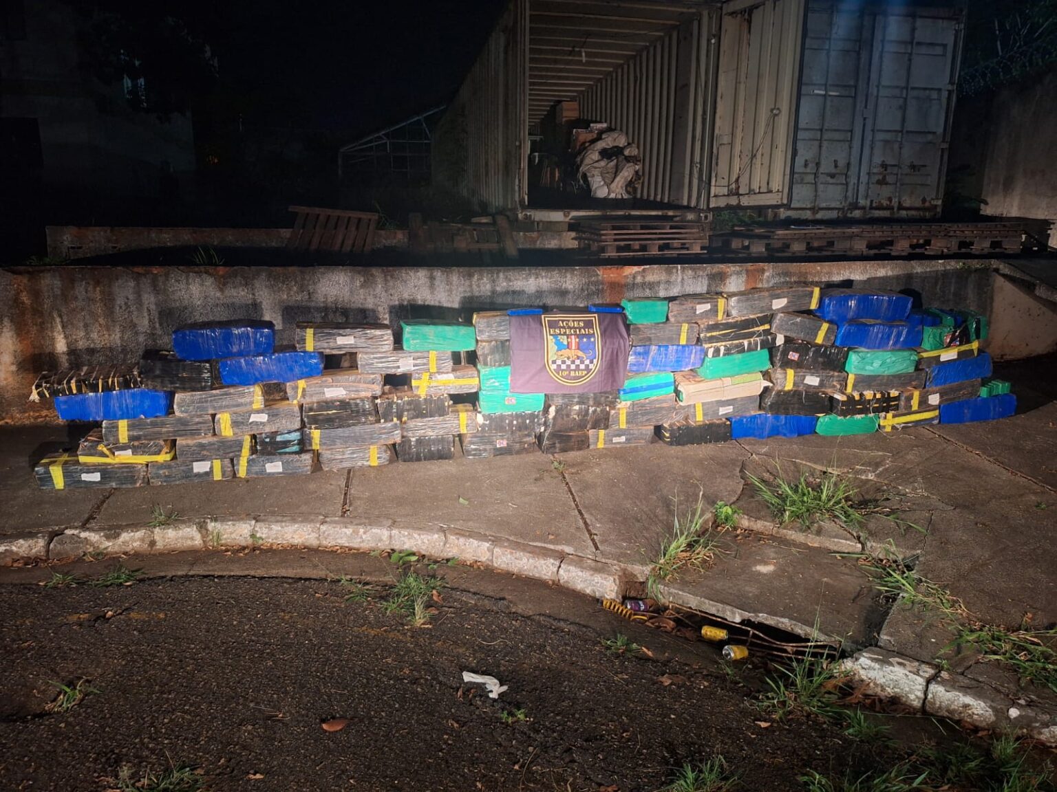 10º Baep de Piracicaba prende homem por tráfico internacional de drogas com mais de 1,3 tonelada de maconha