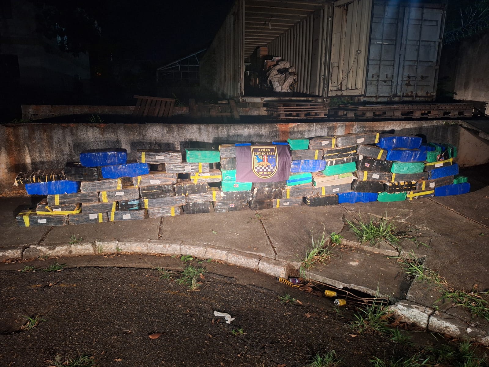 10º Baep de Piracicaba prende homem por tráfico internacional de drogas com mais de 1,3 tonelada de maconha