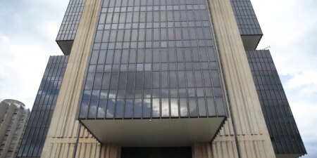 Mercado eleva pela 3ª vez projeção de inflação para 2026 banco_central_economia_0413202008