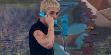 Big Fone empareda um no 'BBB 26': Juliano Floss atende e decisão manda Veterano para a berlinda....