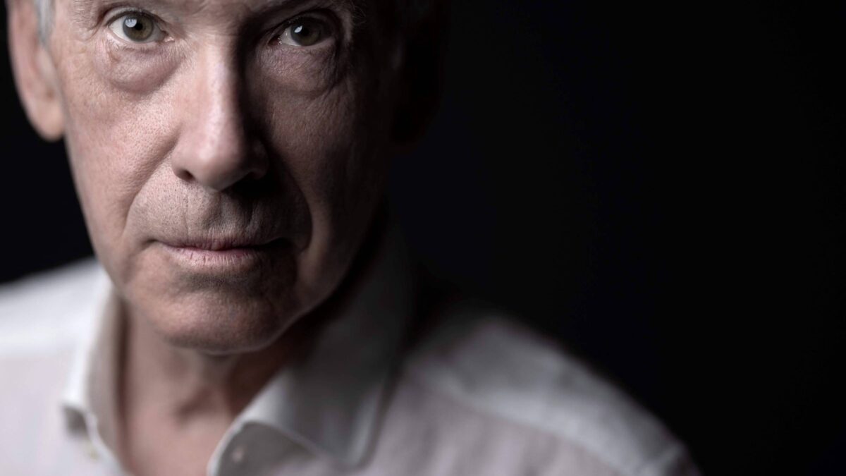 Emergência Aérea Expõe o mal-estar do presente