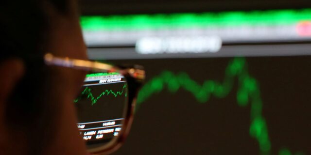 2020-10-01t205311z_1_lynxmpeg9051s_rtroptp_4_bovespa-fecha