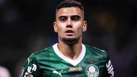 Andreas Pereira brilha no Palmeiras e chega em alta para o Dérbi