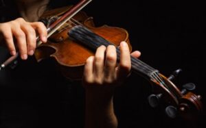 Sesi Piracicaba abre inscrições para aulas gratuitas de violino, viola e violoncelo