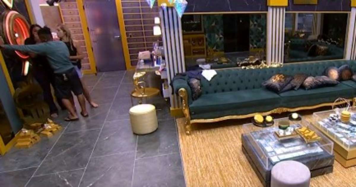 Leandro Boneco quase desiste do BBB26 após crise emocional