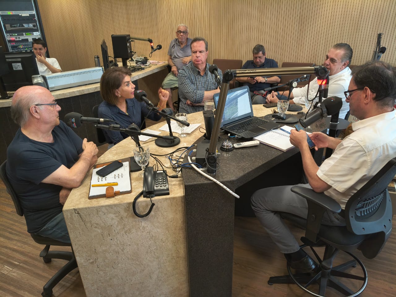 03-03-26-No programa Os Comentaristas, a deputada Professora Bebel explicou os movimentos que fez para garantir o recurso para Piracicaba