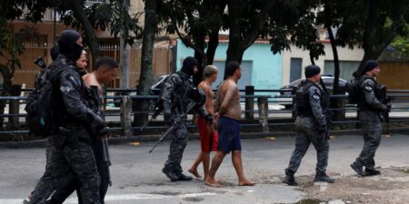 MPRJ denuncia mais dez policiais por invasão de casas e obstrução de câmeras na Operação Contenção