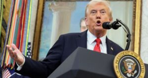 Donald-Trump-presidente-dos-EUA-e1764991744602