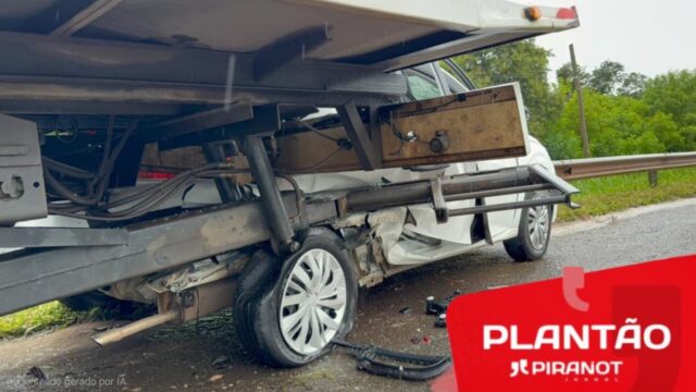 AGORA 🚨 PLANTÃO Mulher morre após colidir carro na traseira de guincho em acidente na Rodovia Piracicaba–Rio Claro