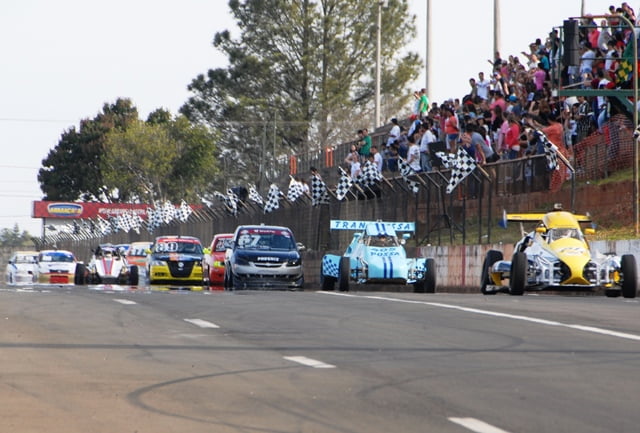 XXV 100 Milhas de Piracicaba Bom Peixe reúne 70 pilotos no ECPA‏