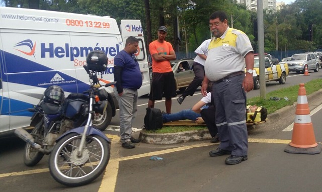Leitor flaga acidente na Av. Armando Salles, em Piracicaba