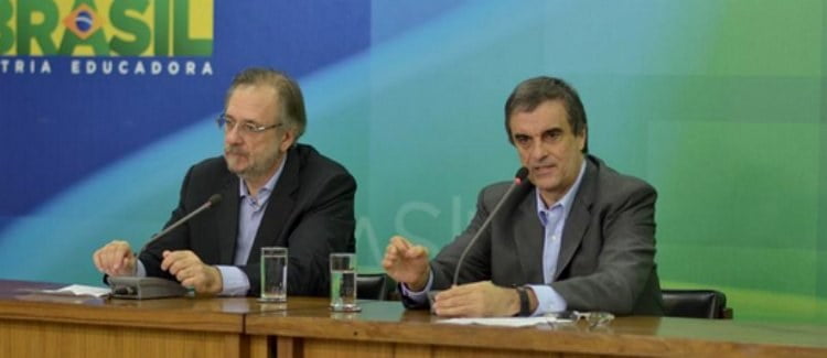 Ministros falam sobre manifestações e anunciam medidas anti-corrupção