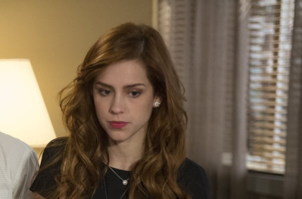 Sophia não quer ficar sem emprego na globo