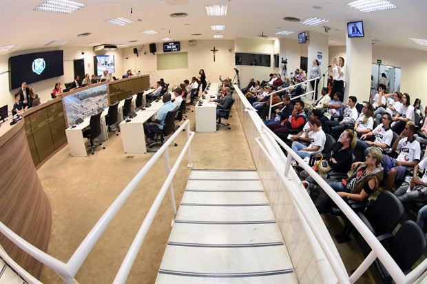 Educadores discutem reforma da Previdência em audiência pública