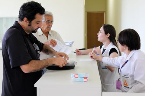 Municipalizada há um ano, Farmácia de Alto Custo otimizou atendimento