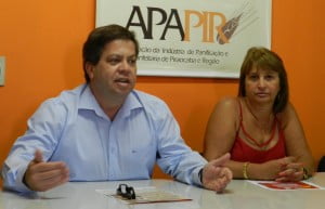 Antonio Carlos de Aguiar Ribeiro (Sebrae-SP) e Elisabete Mazero (Apapir)  - Foto: Divulgação
