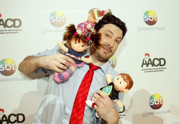 Segundo revista, Danilo Gentili negocia programa nas madrugadas do SBT