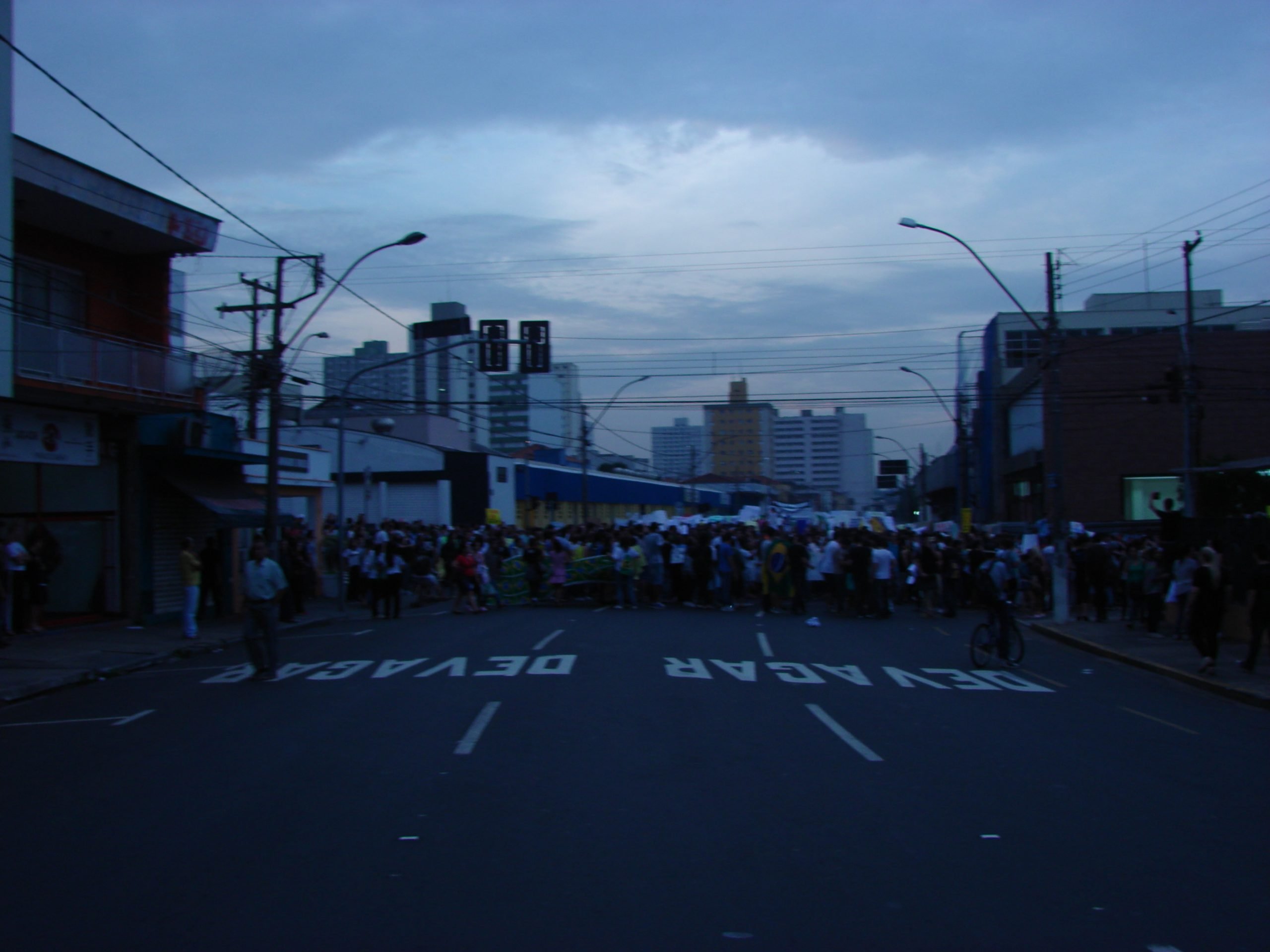 Multidão para Piracicaba nessa Quinta-feira (20), e pequeno grupo faz vandalismo