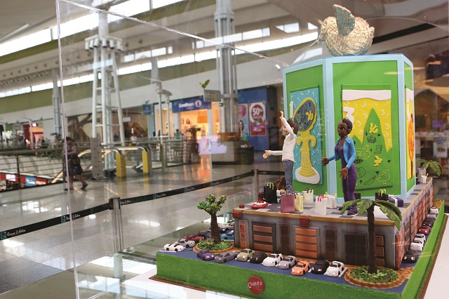 Pq. Dom Pedro Shopping celebra 15 anos com bolo gigante de Buddy Valastro