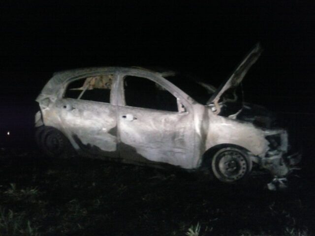 Carro pega fogo na estrada do Ceasa, em Piracicaba