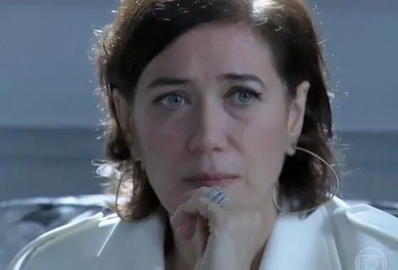 “IMPÉRIO”: Saiba o que acontece com o anel roubado de Maria Marta