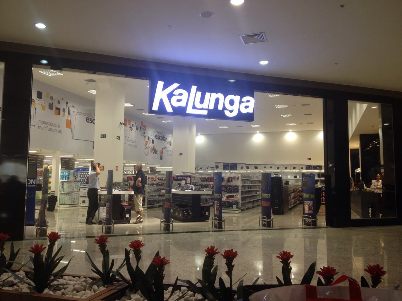 Kalunga fecha loja na Governador e inaugura nova no shopping