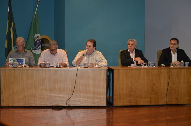 Puppo (Artesp), Ferrato (prefeito de Piracicaba), Morais (PPS), Checoli (Acipi) e Bitar (Rodovias do Tietê) - Foto: Divulgação