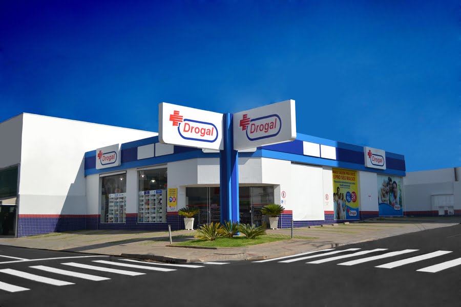 Rede Drogal oferece testes gratuitos de glicemia  e aferição de pressão