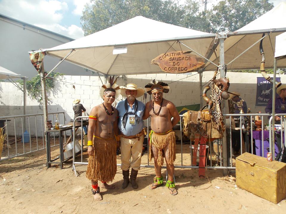 Passeio a cavalo abre feira de agropecuária, industrial e comercial de Indaiatuba