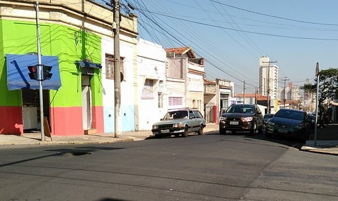 Sinalização precária e a falta dela geram reclamações em dois bairros de Piracicaba