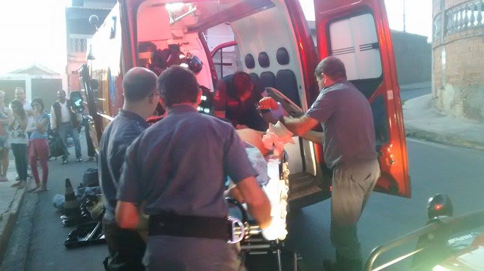 Homem cai em cima de portão e tem que passar por cirurgia em Piracicaba