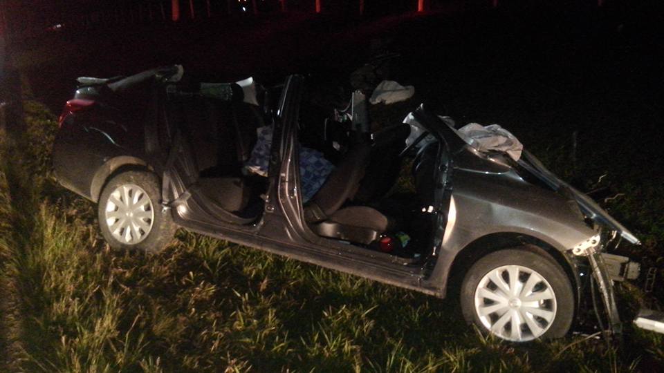 Dois morrem e quatro ficam feridos em colisão frontal de veículos