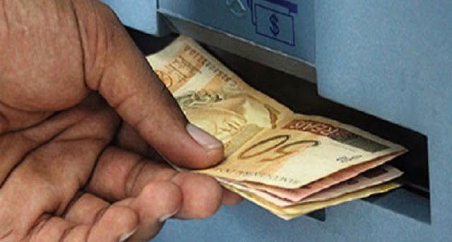 Trabalhadores têm até o dia 30 de dezembro para sacar abono salarial