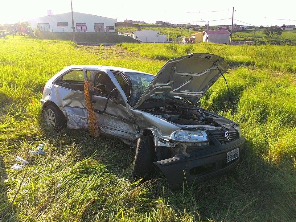 Batida de carros em Piracicaba deixa quatro feridos neste sábado