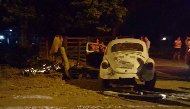 Homem morre após capotar Fusca em Piracicaba