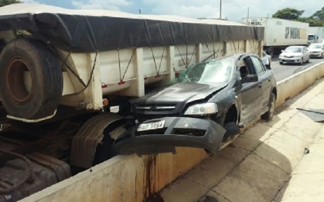 Quatro caminhões se envolvem em acidentes na Rodovia Anhanguera, em Limeira