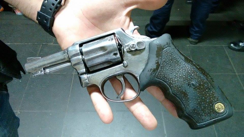 DIG prende homem que vendia arma pelo Facebook em Piracicaba