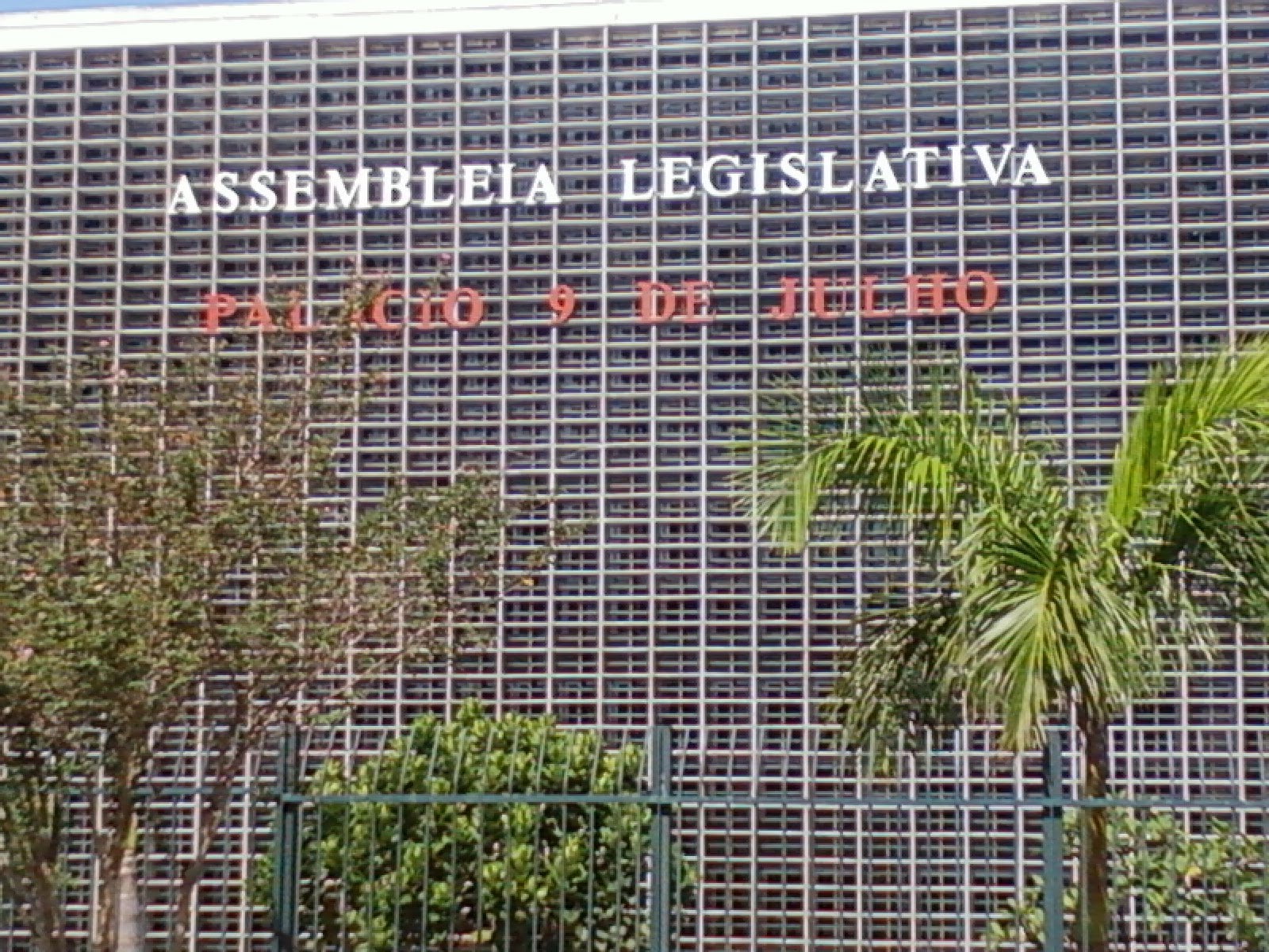 Servidores públicos de São Paulo não precisam mais ‘bater ponto’