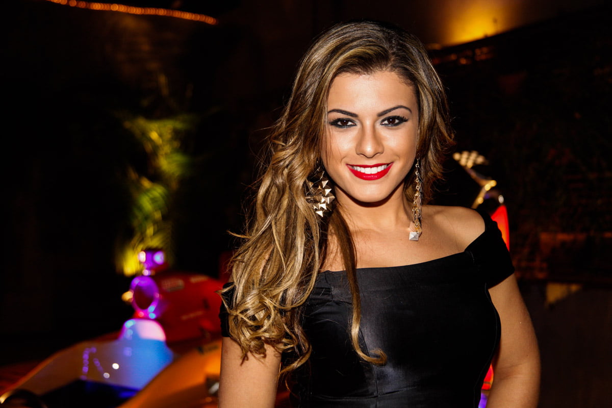 “A Fazenda”: Babi Rossi diz que xixi faz bem para o cabelo; veja o vídeo