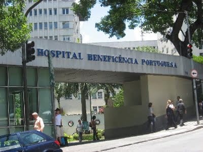 Bebê precisa de cirurgia com urgência, mas plano de saúde e SUS se esquivam